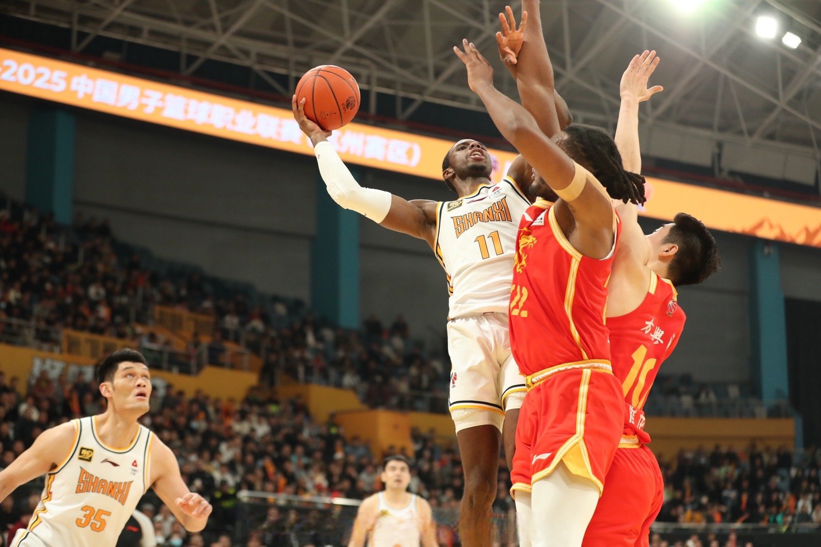 包含CBA常规赛倒计时,圣安东尼奥马刺清晨豪取连胜,细节引发关注,球迷炸锅,年轻球员得到机会的词条 包含CBA常规赛倒计时,圣安东尼奥马刺清晨豪取连胜,细节引发关注,球迷炸锅,年轻球员得到机会的词条