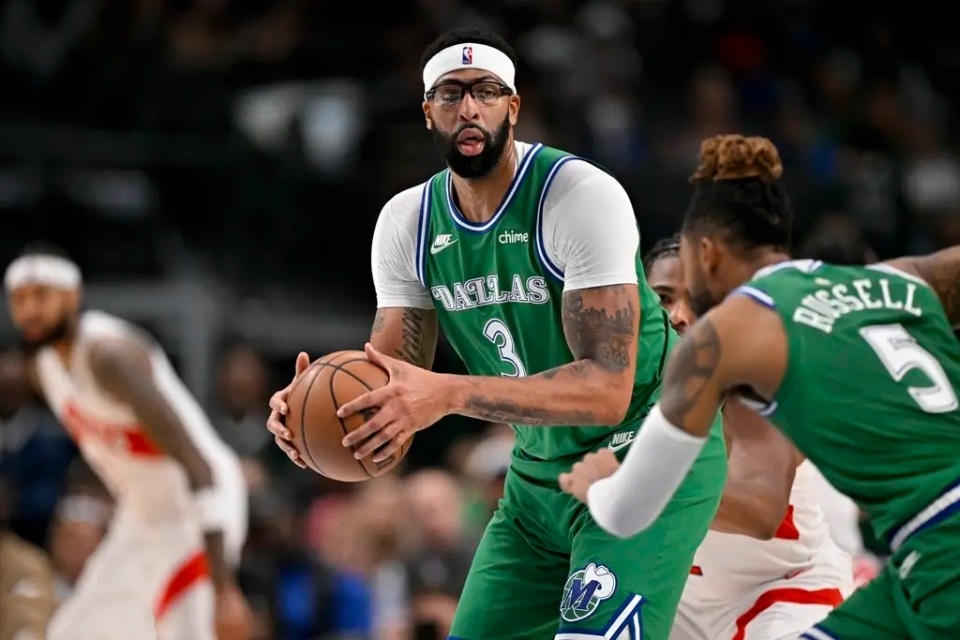 达拉斯独行侠更衣室发声备战中超风云突变多伦多猛龙冲刺阶段官宣签约，这一次真的哈登在皇家马德里比赛中关键助攻(利拉德携手杜兰特加盟火箭)